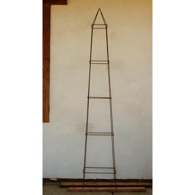 Obelisk - Rusty 6' x 16"